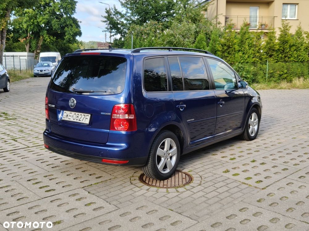 Volkswagen Touran - 5