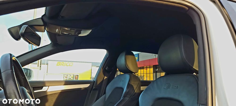 Audi A4 Avant 2.0 TDI clean diesel Quattro S tronic - 32