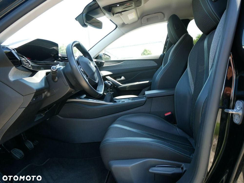 Peugeot 308 PureTech 130 Allure - 11
