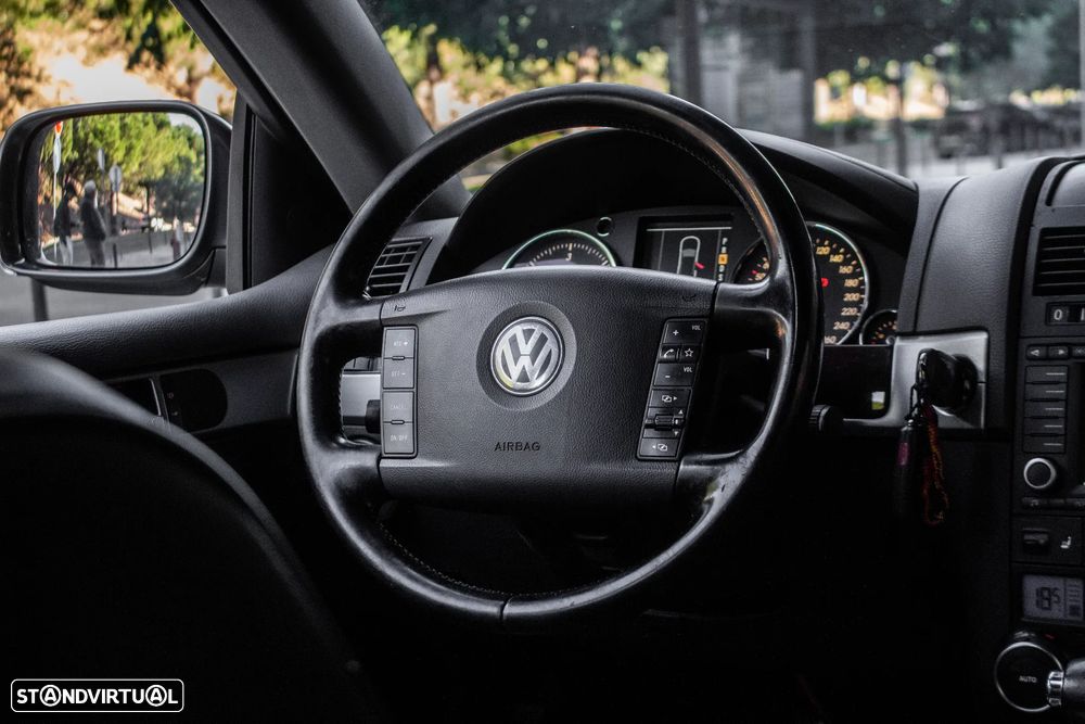 VW Touareg 2.5 TDi Tiptronic - 28