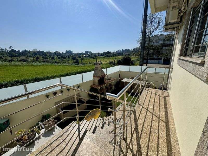 Moradia T3 Maia c/ Piscina Aquecida | Totalmente Equipada - Grande imagem: 3/11