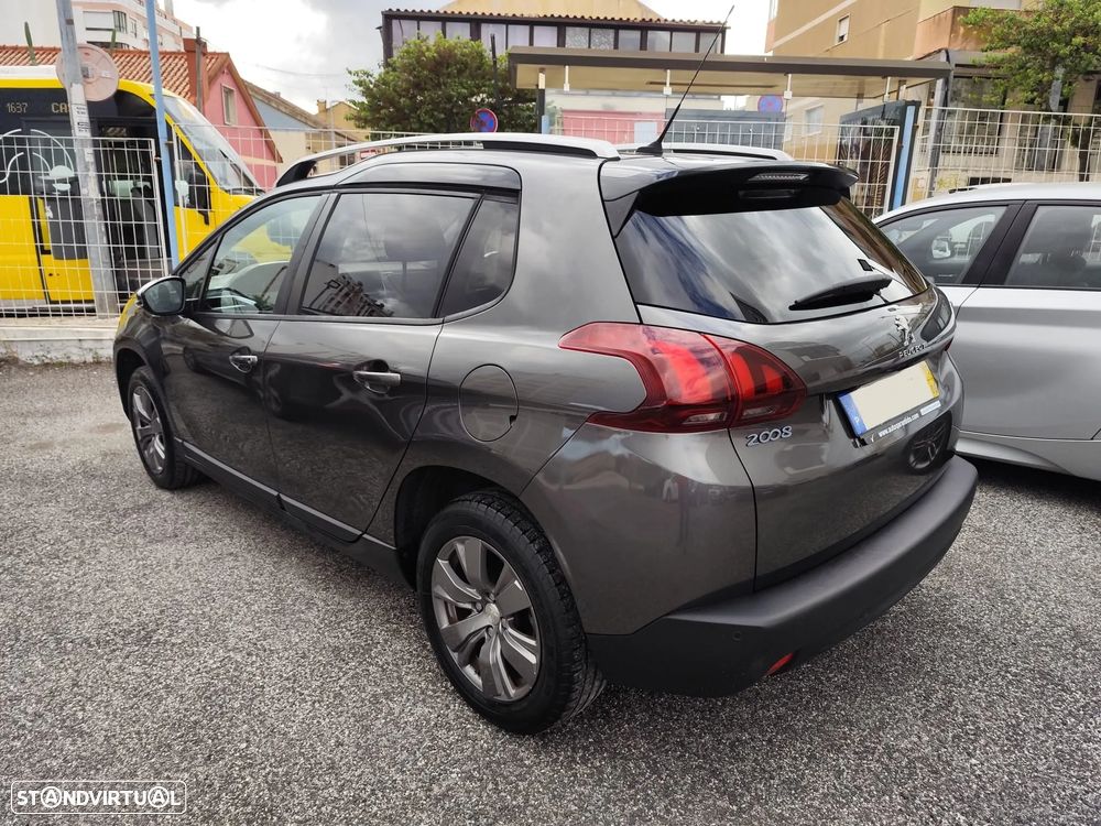 Peugeot 2008 1.2 PureTech Style - 6