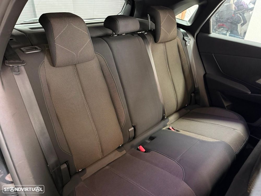 DS DS7 Crossback E-Tense Performance Line EAT8 - 15