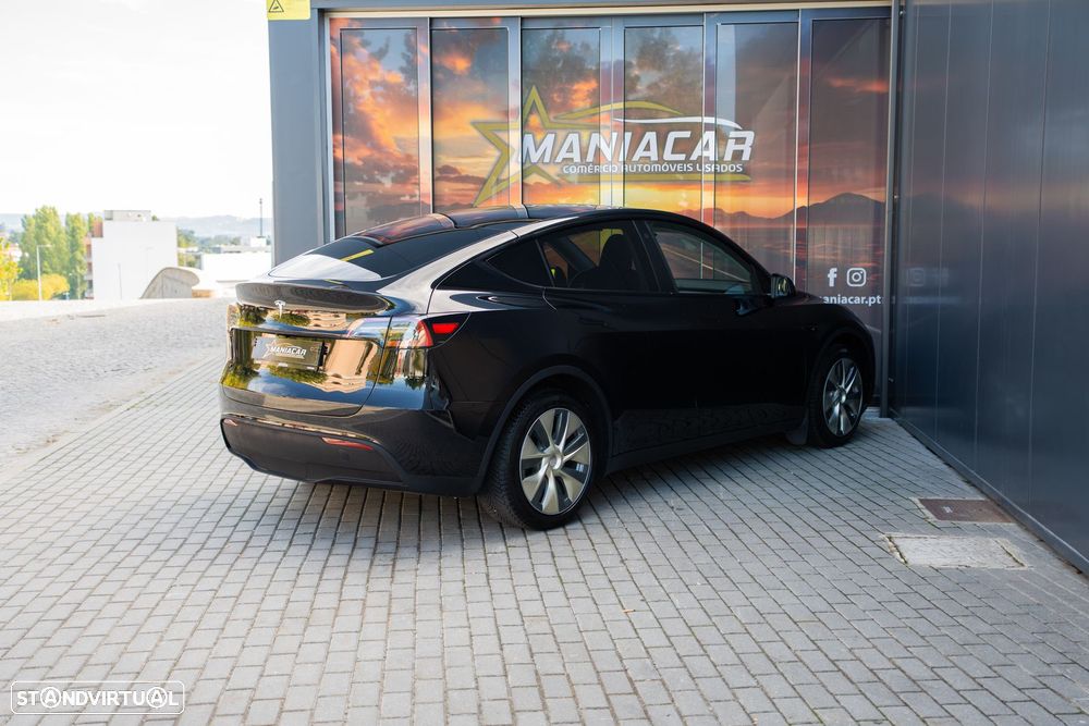 Tesla Model Y Long Range Dual Motor AWD - 5