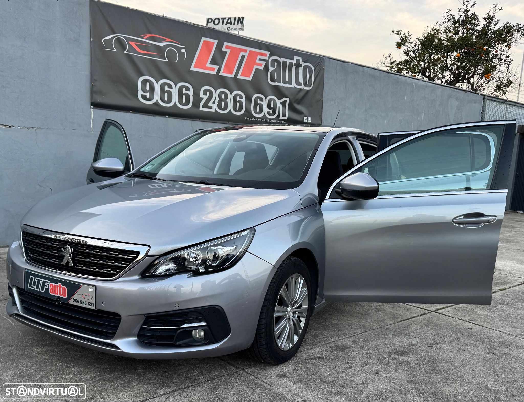 Peugeot 308 1.2 PureTech Allure Full LED - 1
