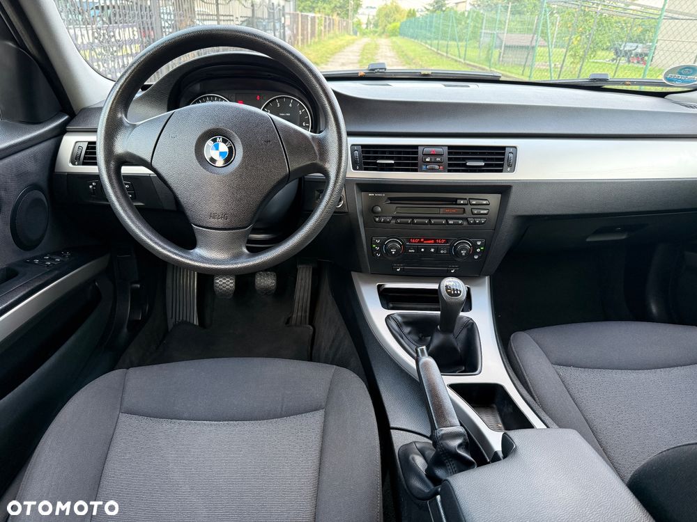 BMW Seria 3 - 15