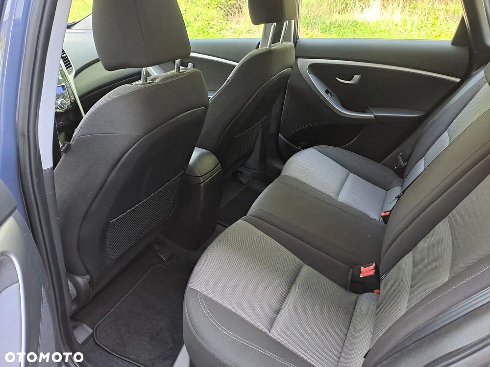 Hyundai i30 1.6 Premium - 18