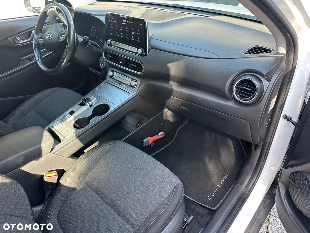 Hyundai Kona - 10
