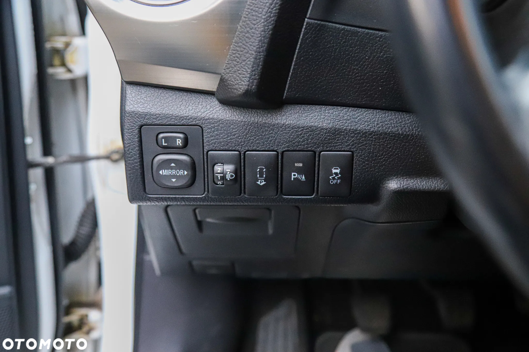 Toyota Auris - 12