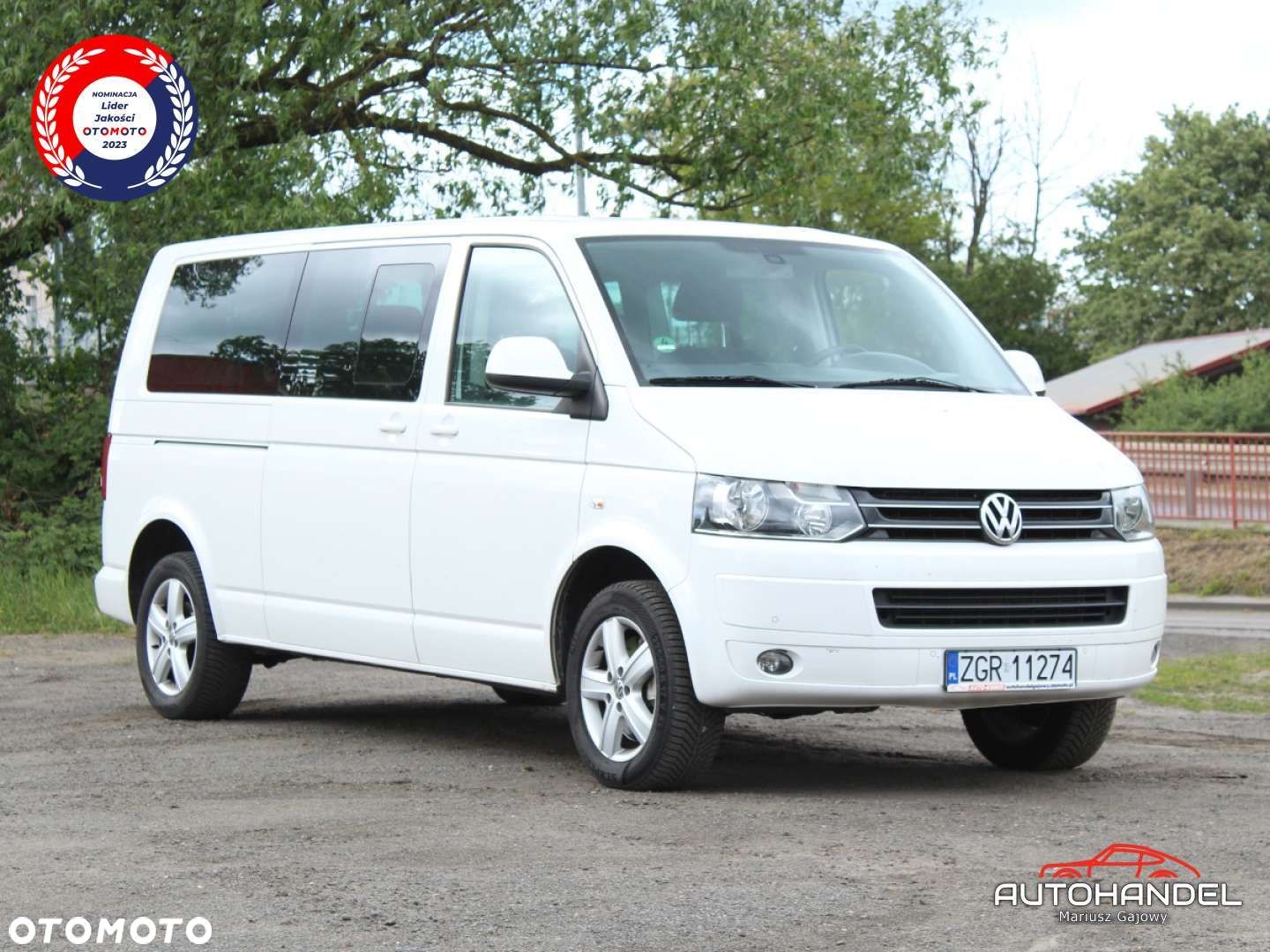 Volkswagen Caravelle - 1