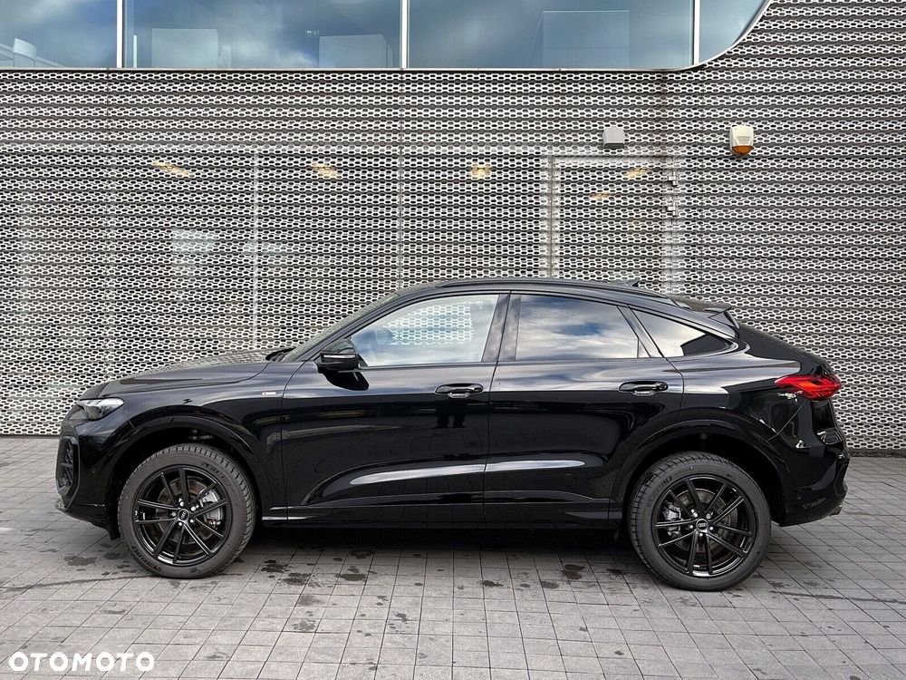 Audi Q5 Sportback - 14