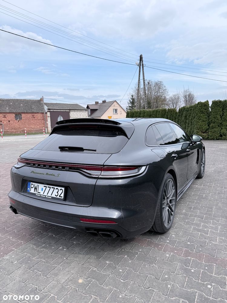 Porsche Panamera Turbo Executive - 11
