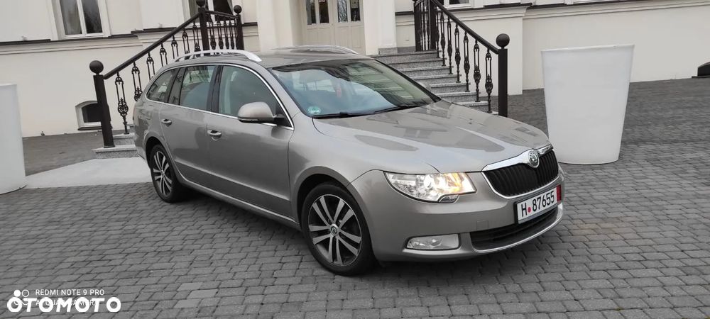 Skoda Superb 2.0 TDI Comfort DSG - 28
