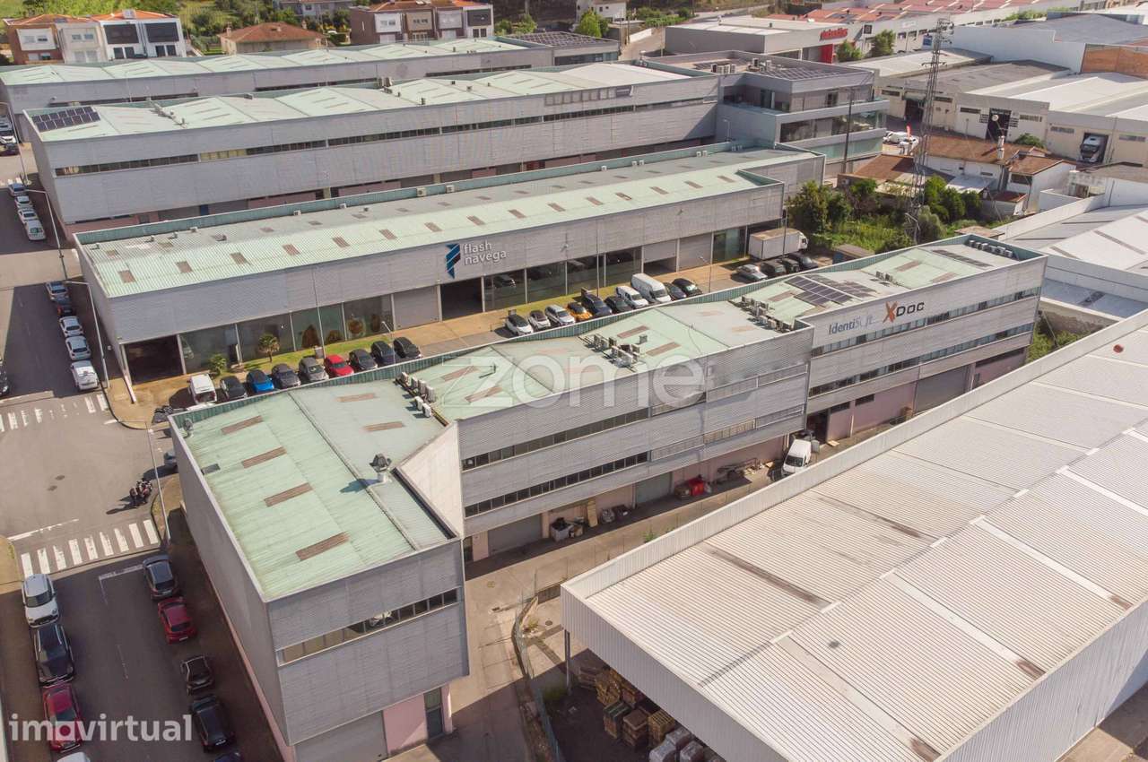 Oportunidade de Investimento | Escritórios/Armazém em Sequeira, Bra... - Grande imagem: 5/16