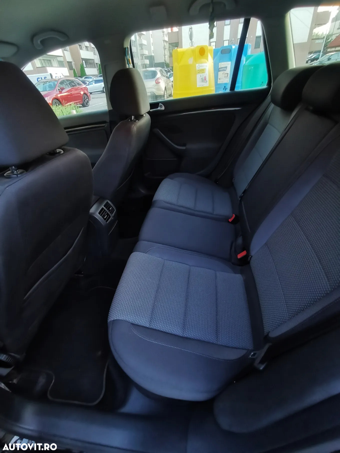 Volkswagen Golf 2.0 TDI Comfortline DSG - 15