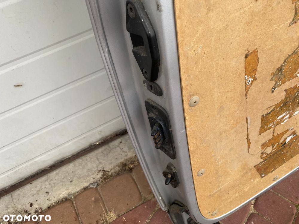 DRZWI BOCZNE PRZESUWNE PRAWE CADDY - 24