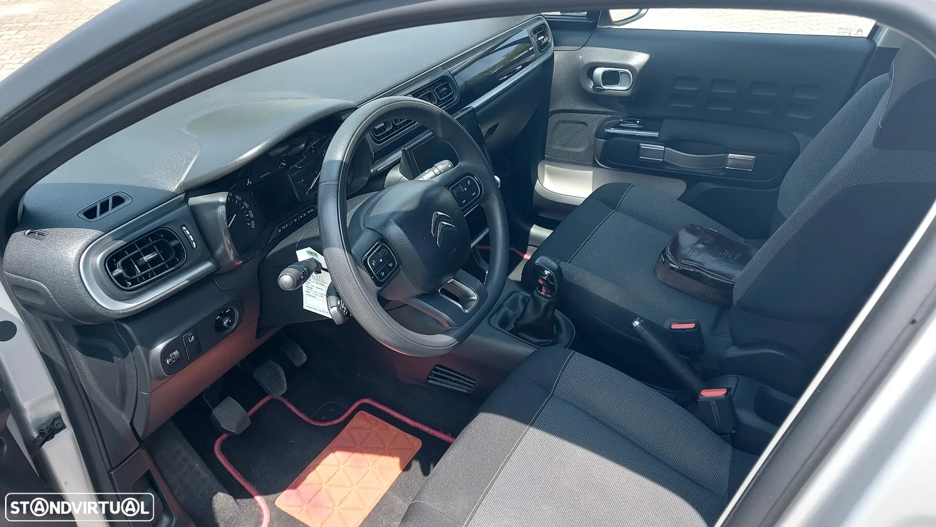Citroën C3 Pure Tech Shine - 10