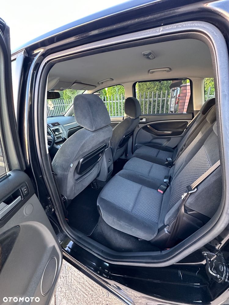 Ford C-MAX - 12