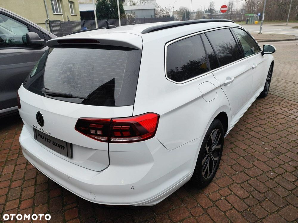 Volkswagen Passat Variant - 4