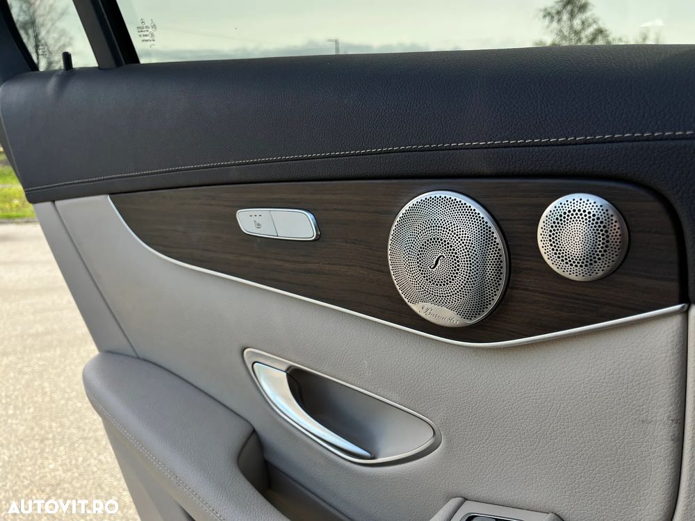 Mercedes-Benz GLC 300 4MATIC - 15