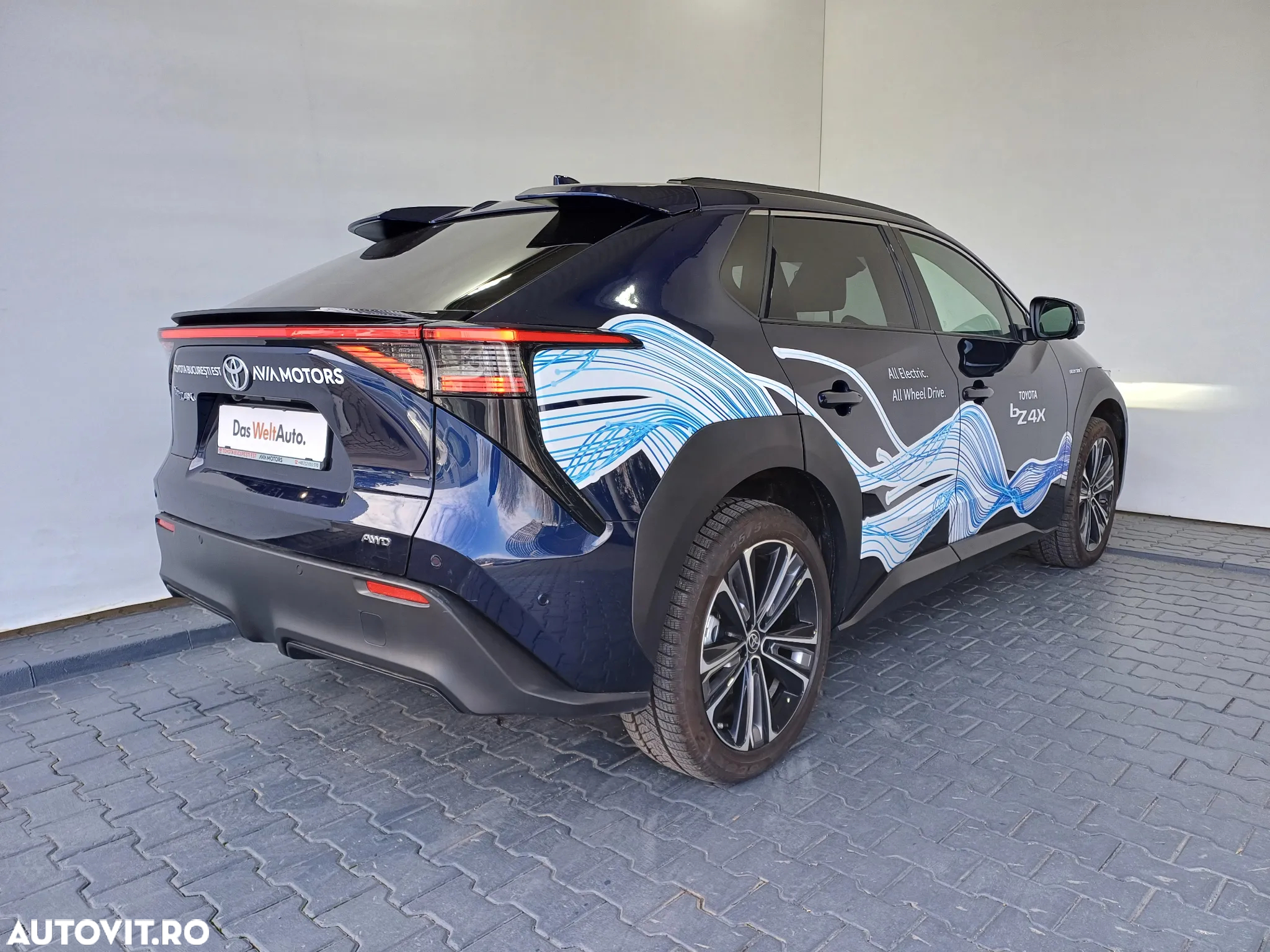 Toyota BZ4X 160 KW AWD (4x4) Luxury - 27