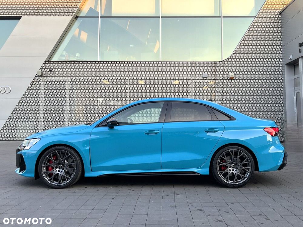 Audi RS3 Limousine - 9