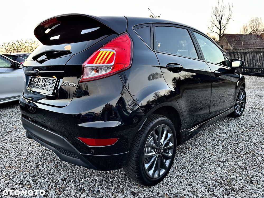 Ford Fiesta 1.0 EcoBoost S&S ST-LINE - 34