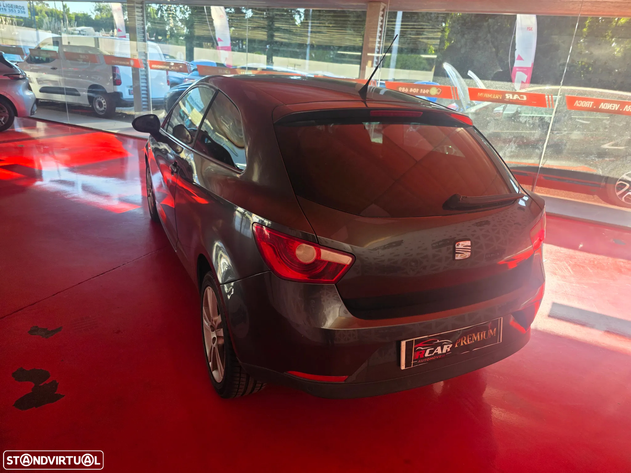 SEAT Ibiza SC 1.6 TDi Sport DPF - 5