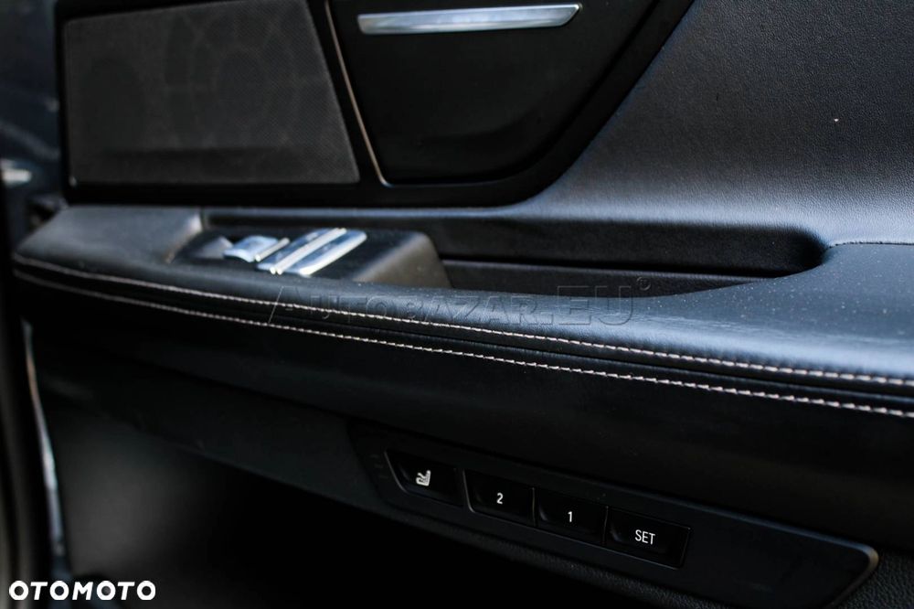 BMW Seria 7 730d xDrive - 14