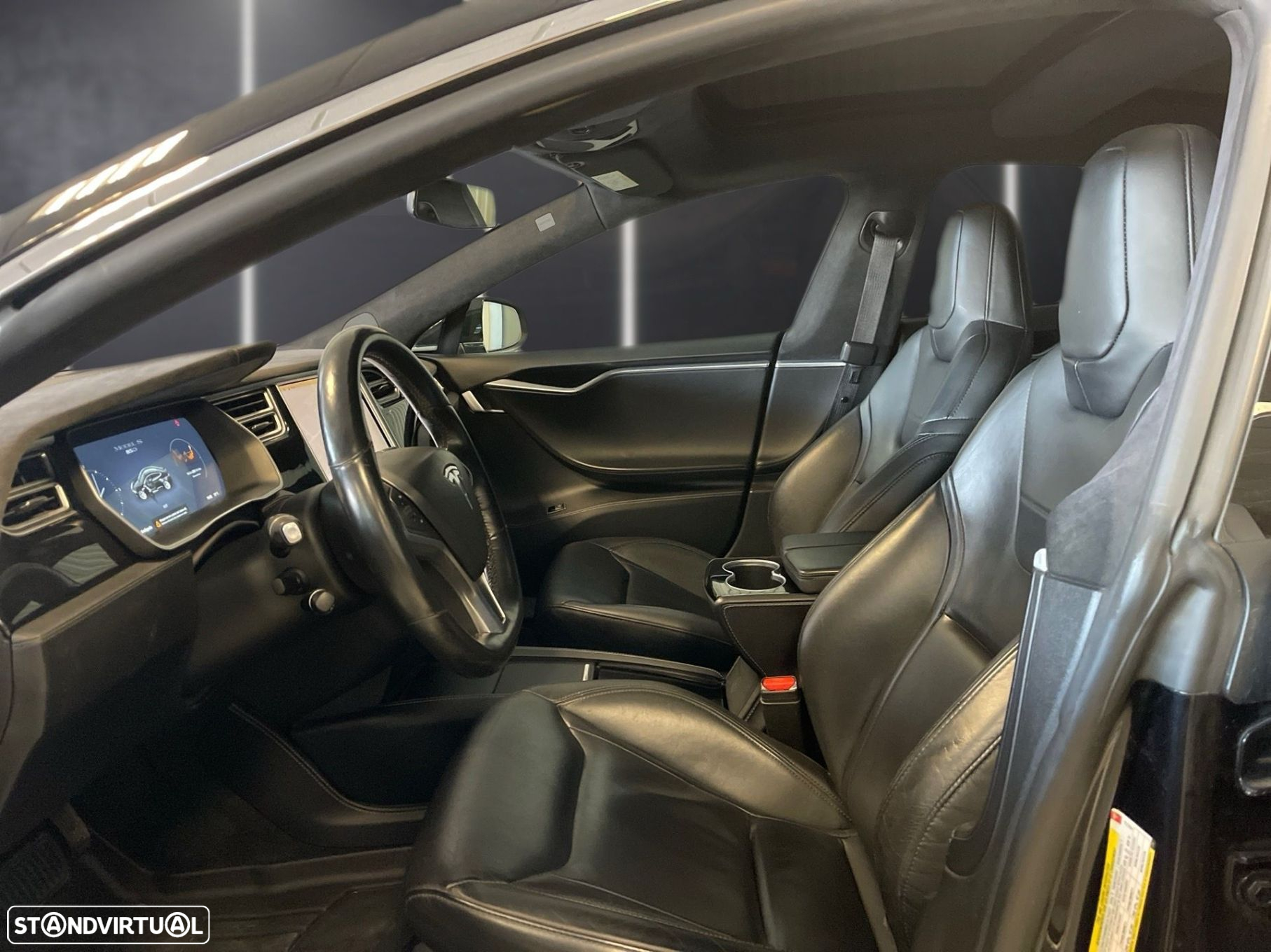 Tesla Model S 85D - 5