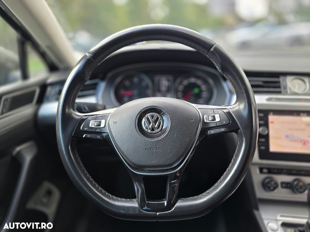 VOLKSWAGEN Passat 2018 — imagine 9