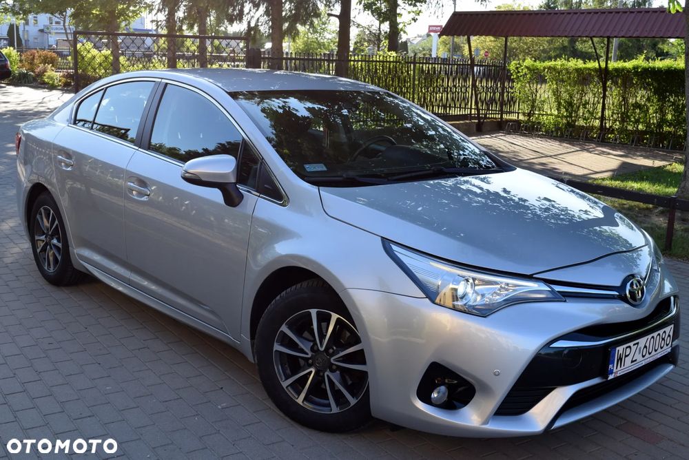Toyota Avensis 2.0 Premium MS - 1