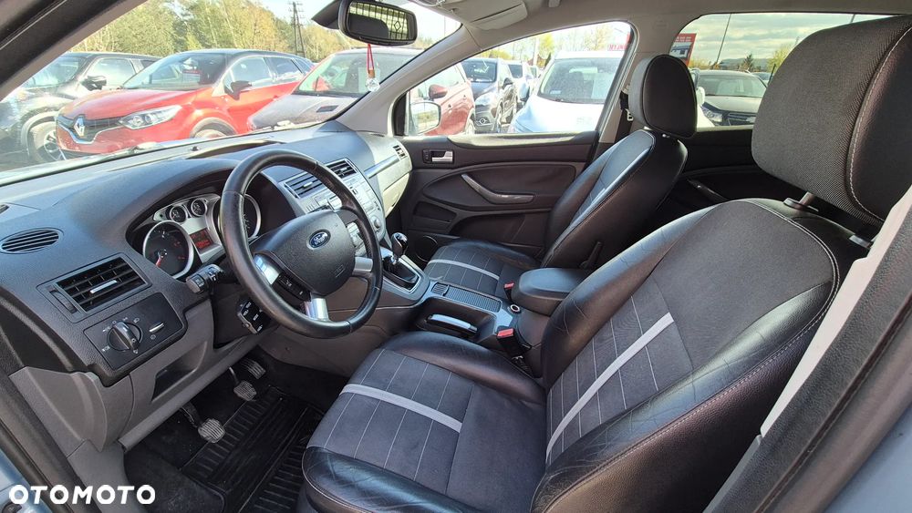Ford Kuga 2.0 TDCi Titanium - 37