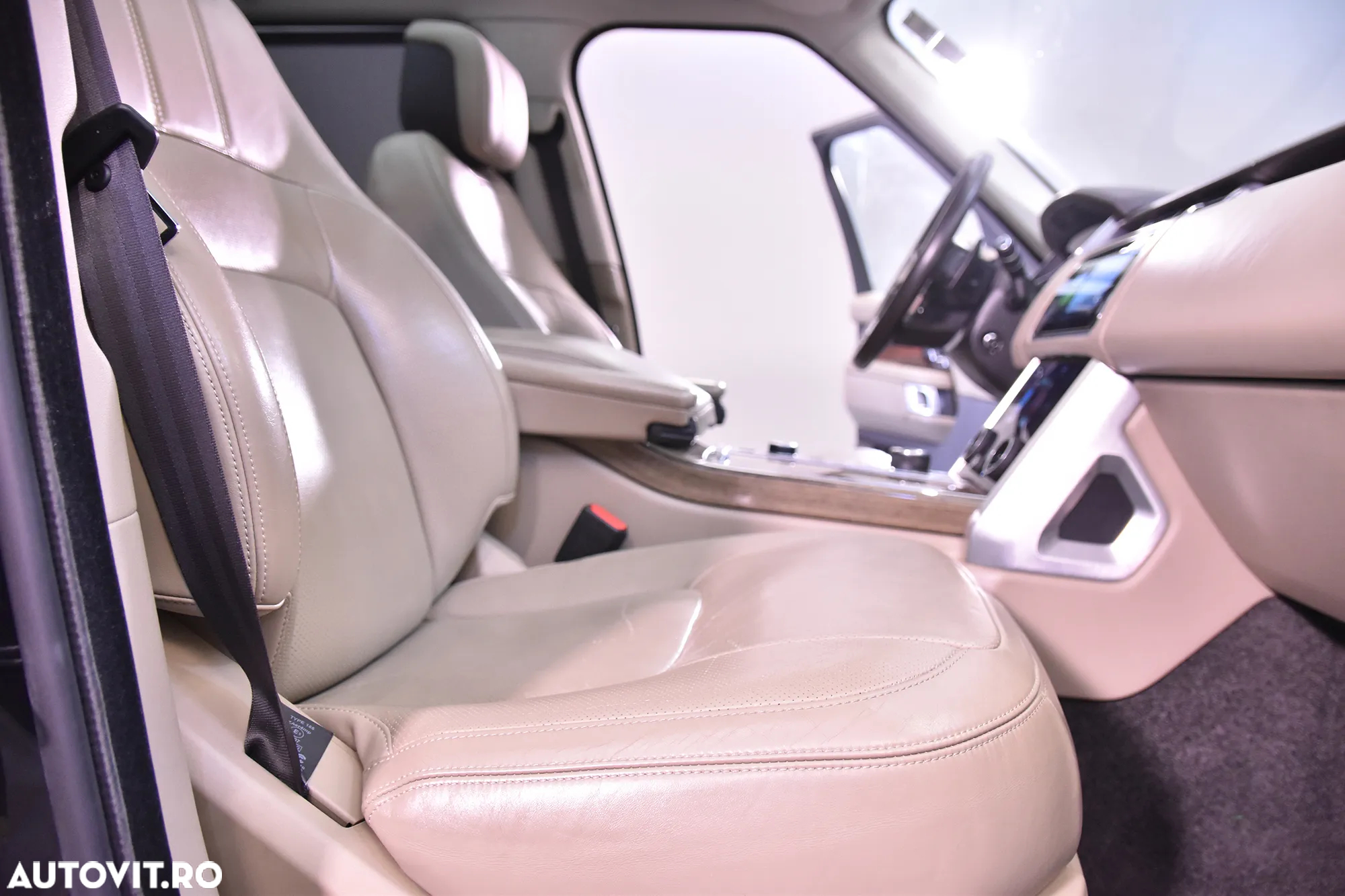 Land Rover Range Rover - 11