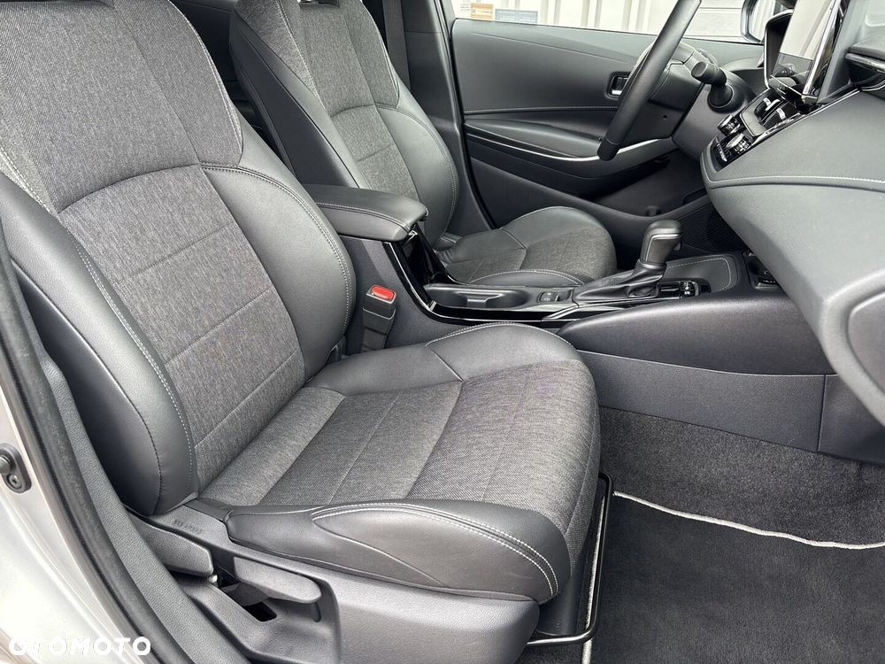 Toyota Corolla 1.8 Hybrid Style - 8