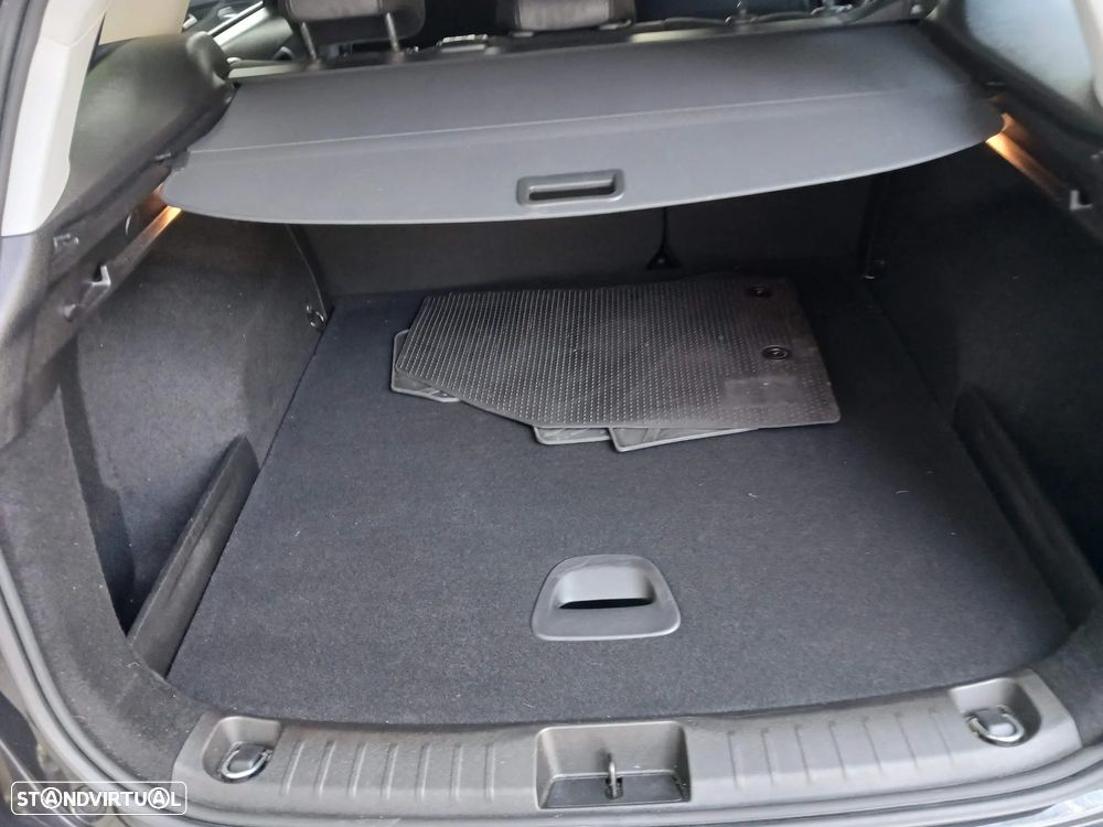 Fiat Tipo Station Wagon Cross 1.5 GSE T4 Cross DCT - 36