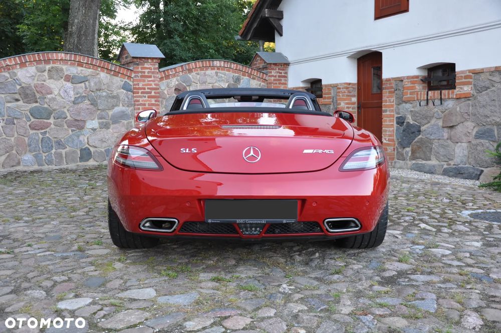 Mercedes-Benz SLS - 7