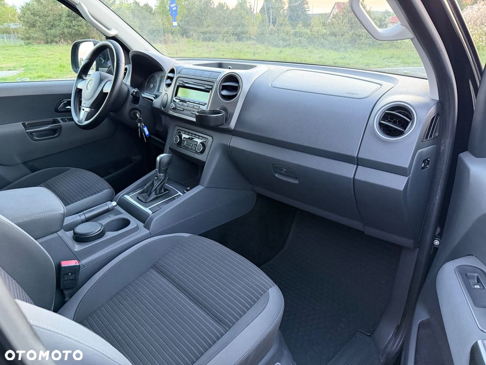 Volkswagen Amarok - 12