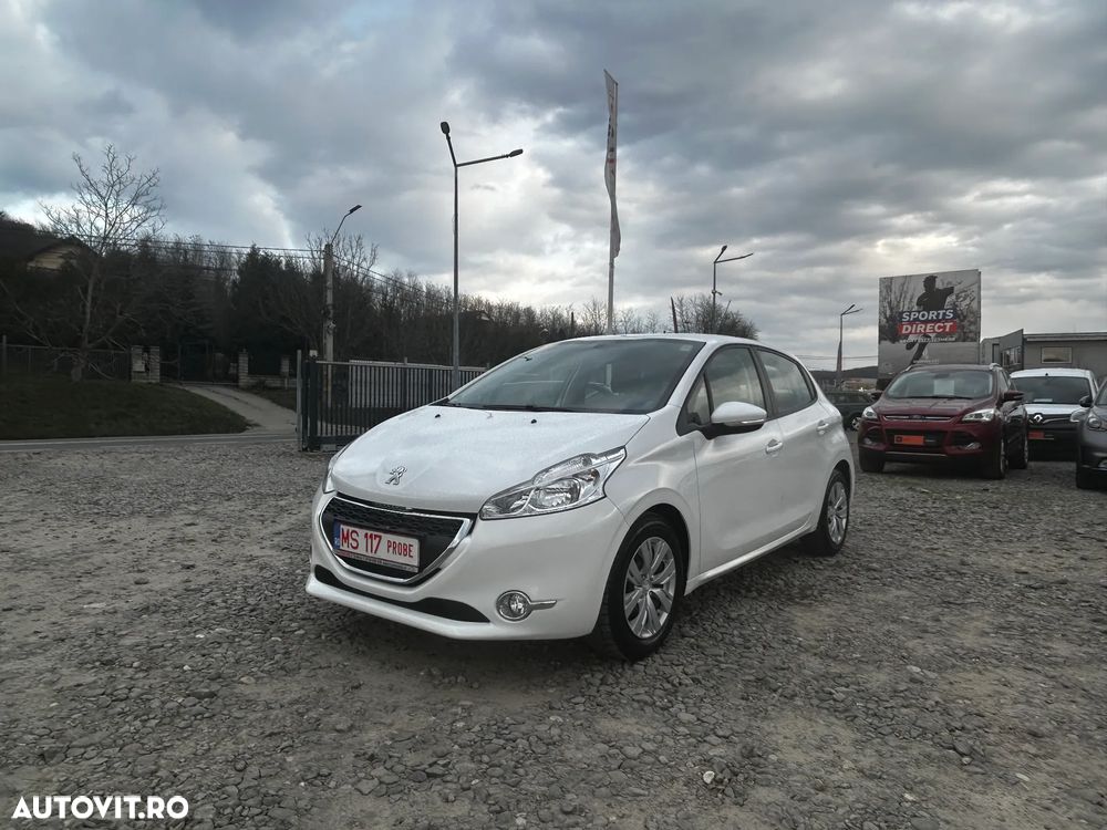 Peugeot 208 95 VTI Allure - 1