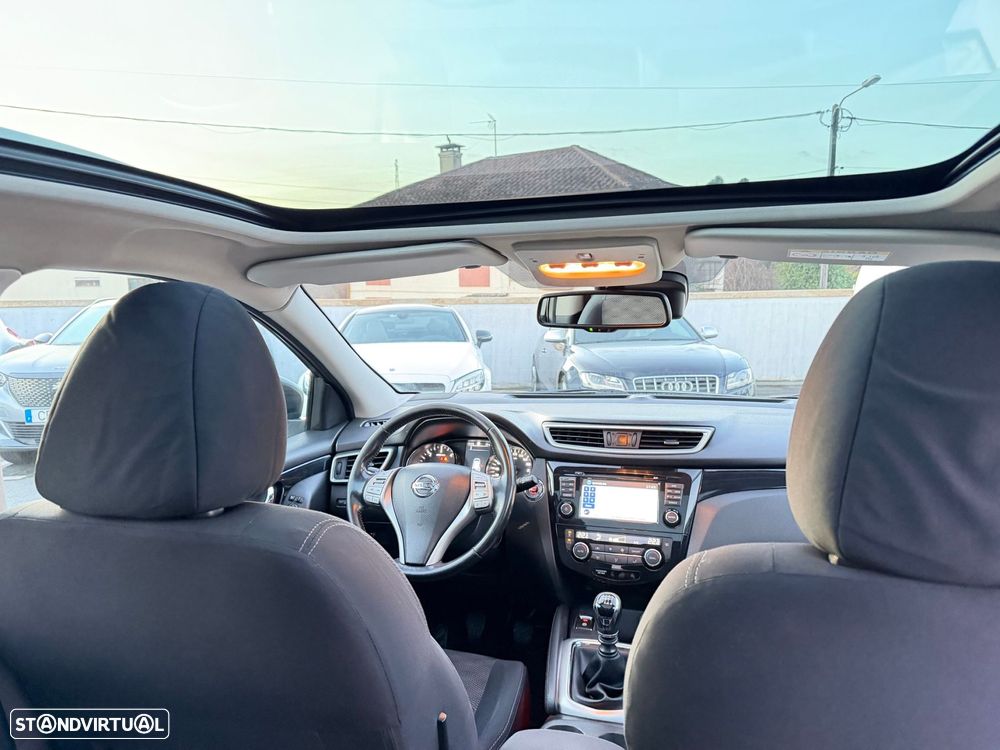 Nissan Qashqai 1.5 dCi N-Connecta - 27