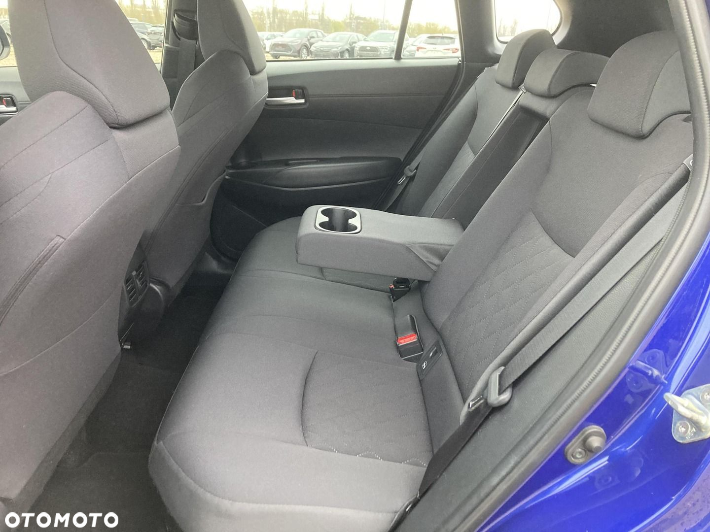 Toyota Corolla Cross 2.0 Hybrid Comfort - 13