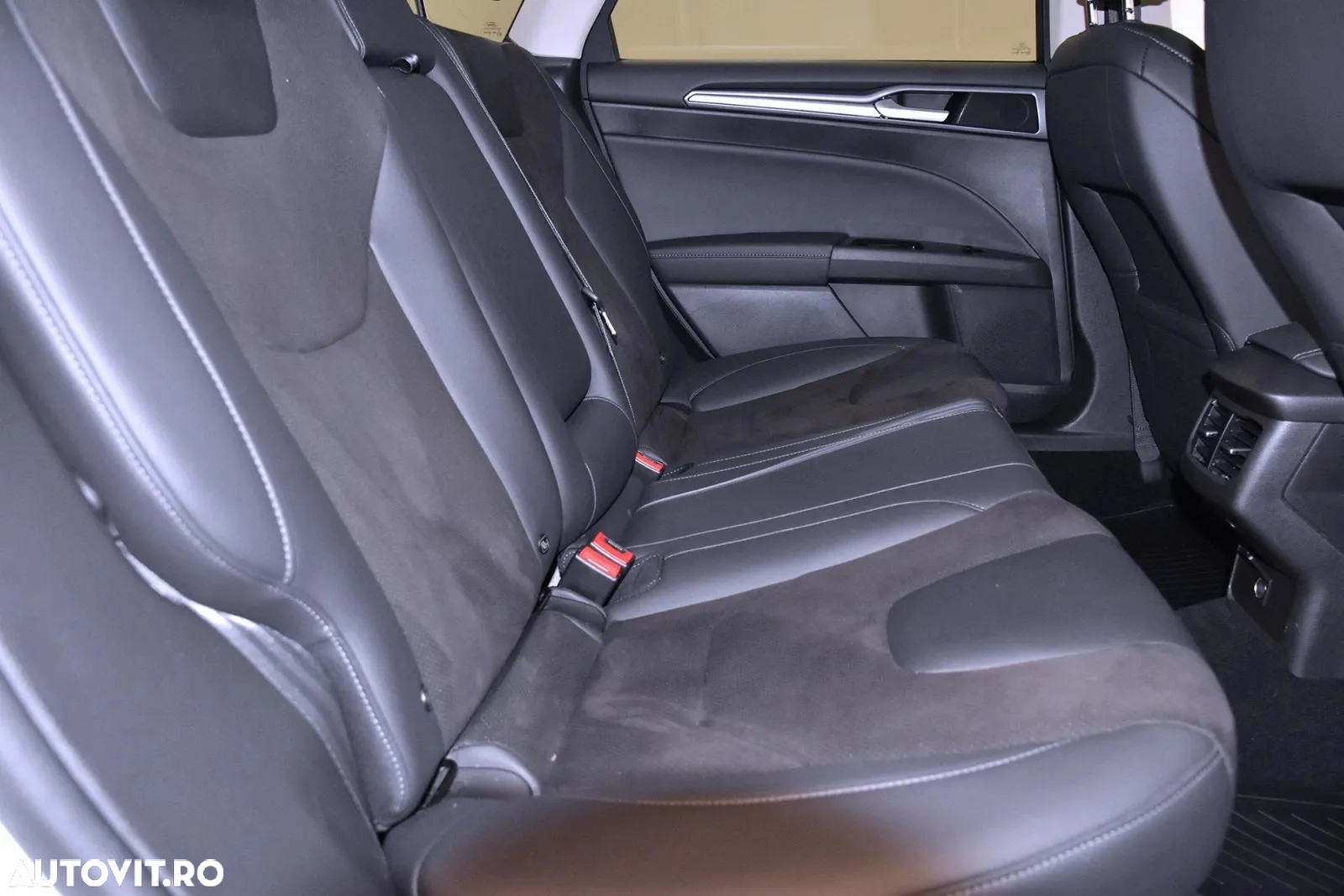 Ford Mondeo 2.0 TDCi PowerShift-Aut Allrad Business Edition - 8