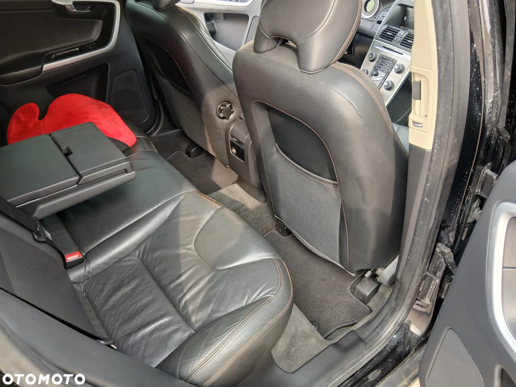 Volvo XC 60 - 32