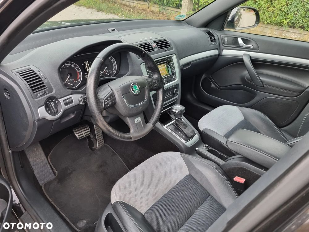 Skoda Octavia 2.0 TDI DPF RS DSG - 11