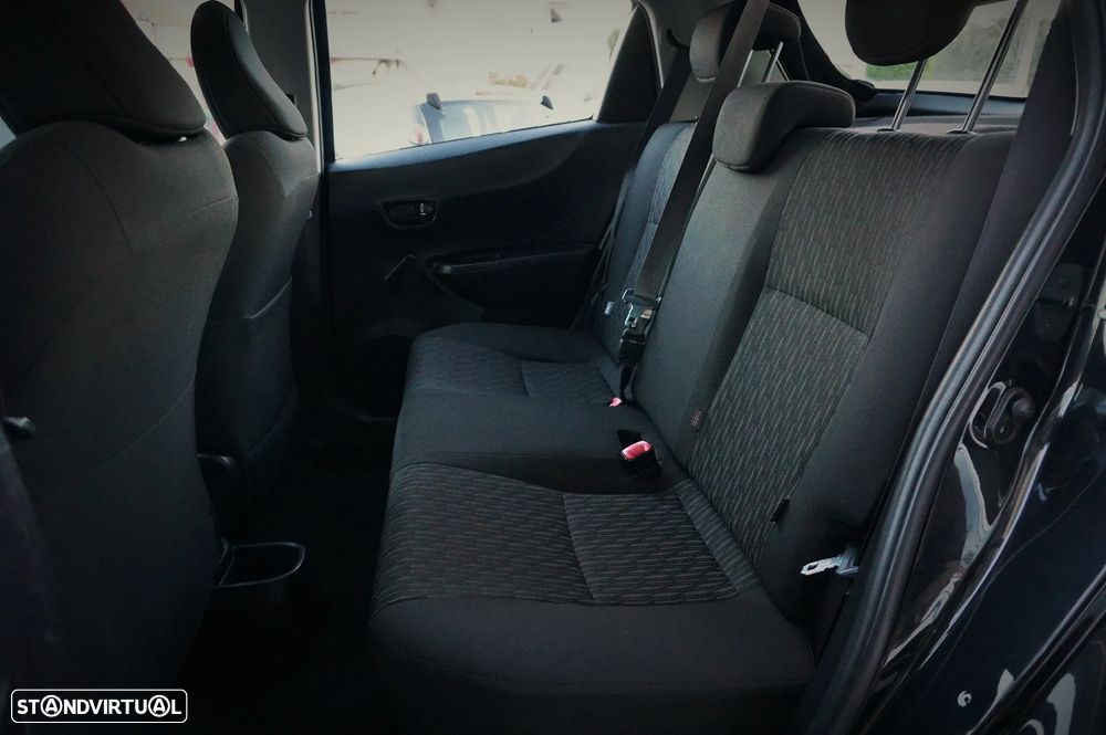 Toyota Yaris 1.0 VVT-i Comfort+AC - 13