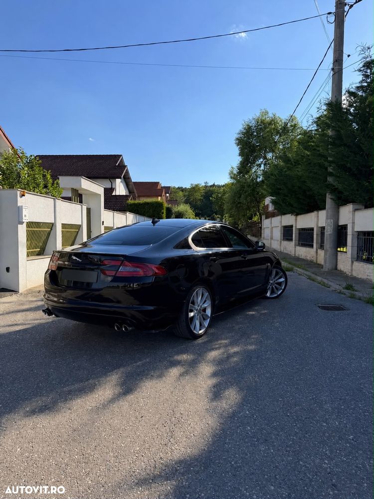 Jaguar XF 2.2D Luxury - 3
