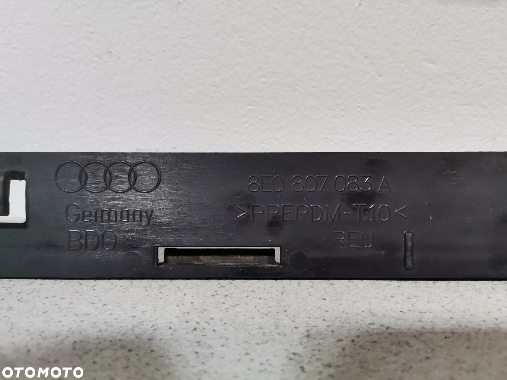 Ramka Wspornik Tablicy REJESTRACYJNEJ AUDI A4 B7 ORYGINAŁ 04-07 - 7