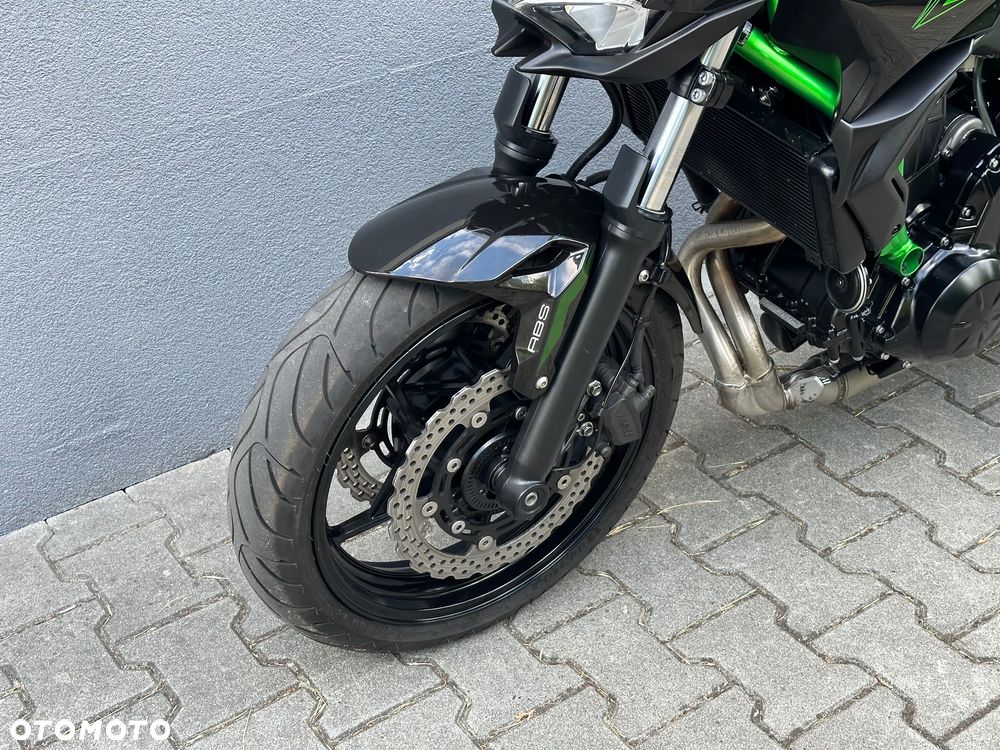 Kawasaki Z 650 - 21