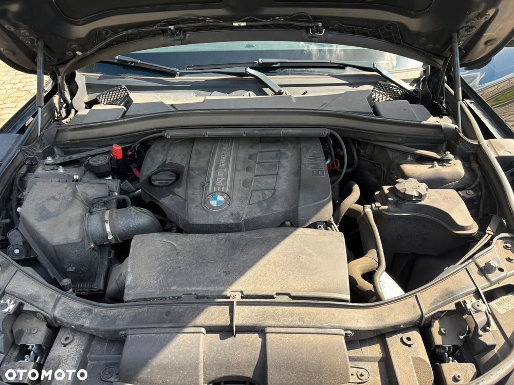 BMW X1 sDrive18d Sport Line - 16