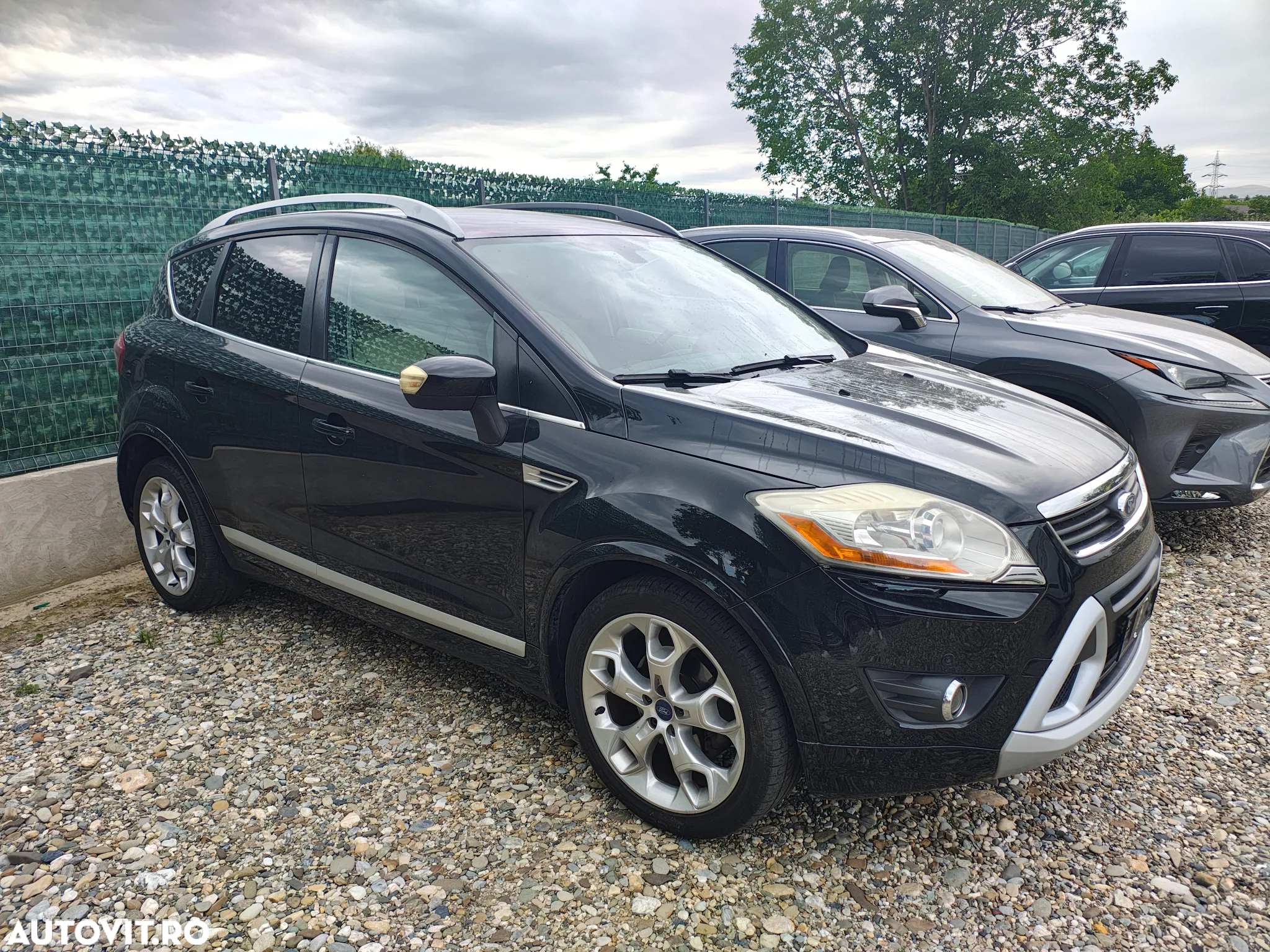Ford Kuga 2.0 TDCi 4x4 Aut. Champions Edition - 3